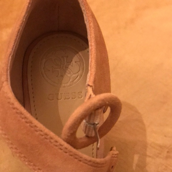 Shoes - Picture 3 of 4